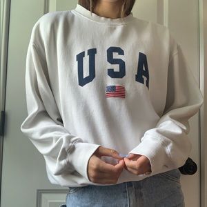 BRANDY MELVILLE USA CREWNECK